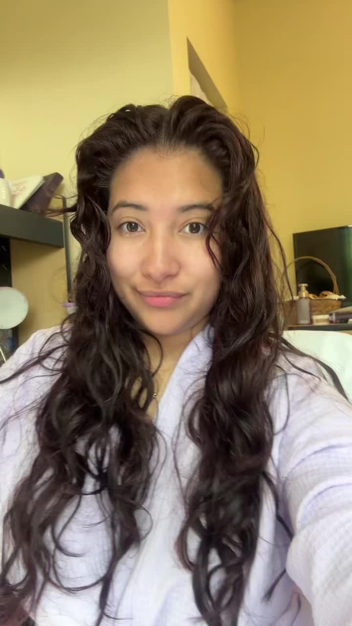 @imofficialalexa
