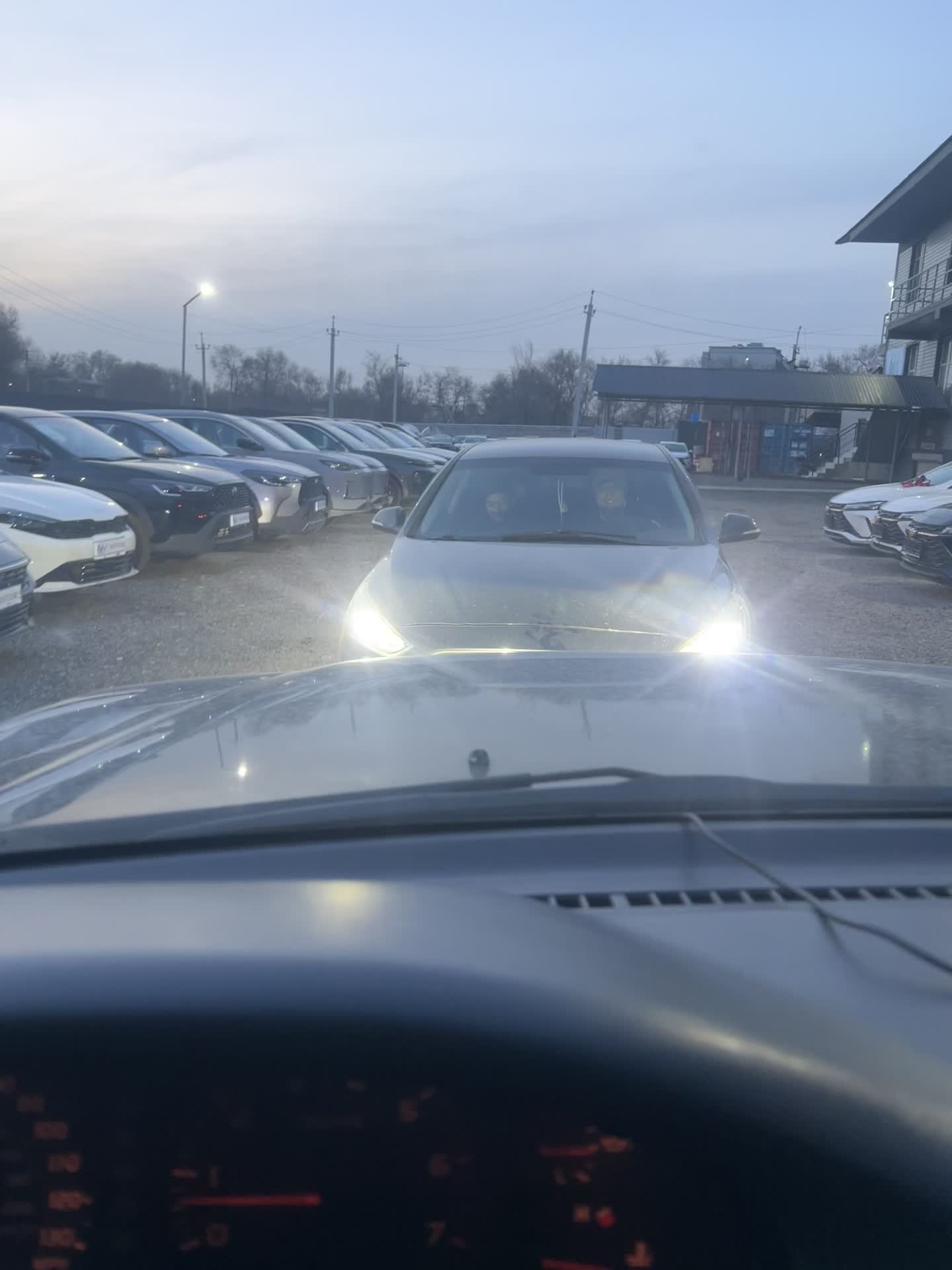 @Елік