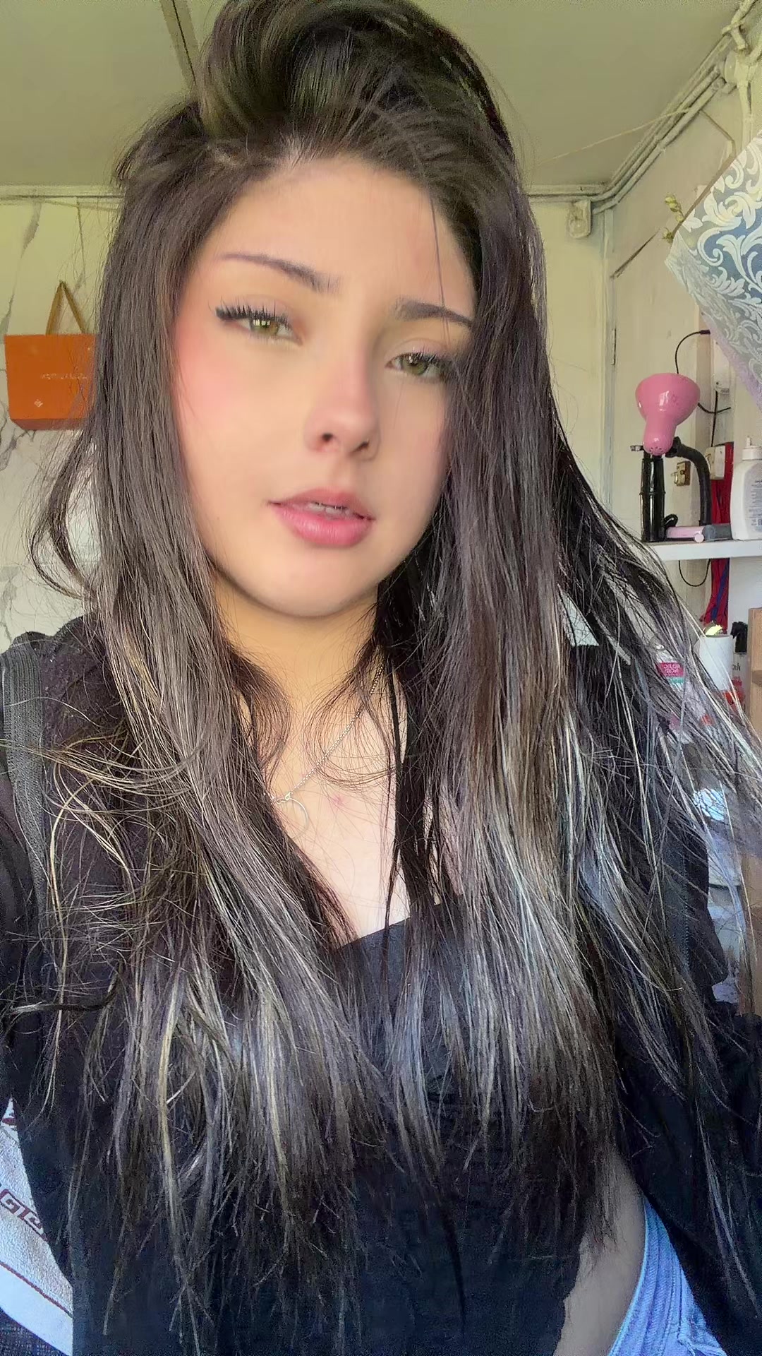 @𝐌𝐚𝐝𝐞𝐬𝐢𝐭𝐚 💗