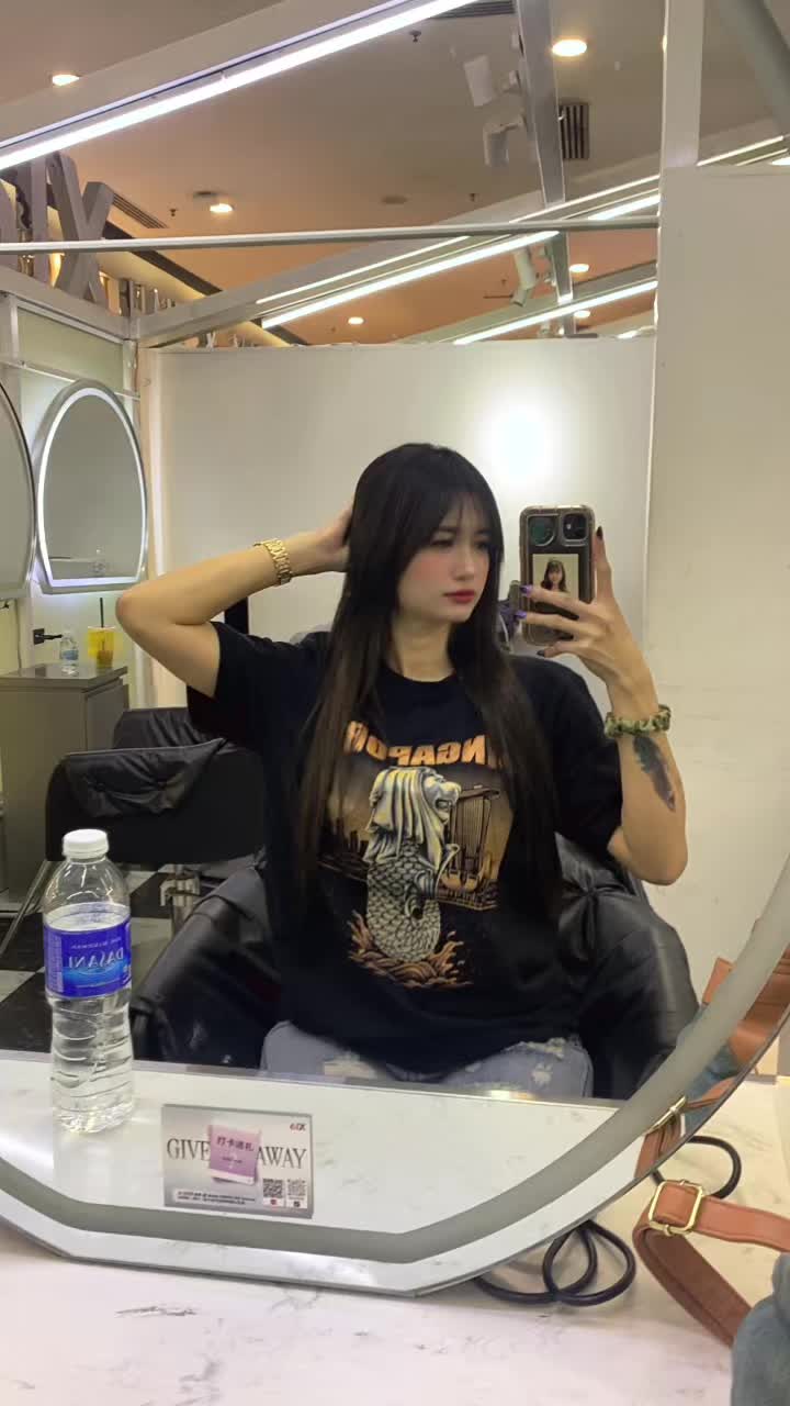 @SABRINA✈️💙🦋