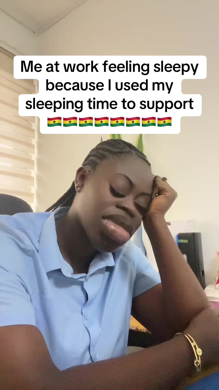 @Akua_Bhornrich💚