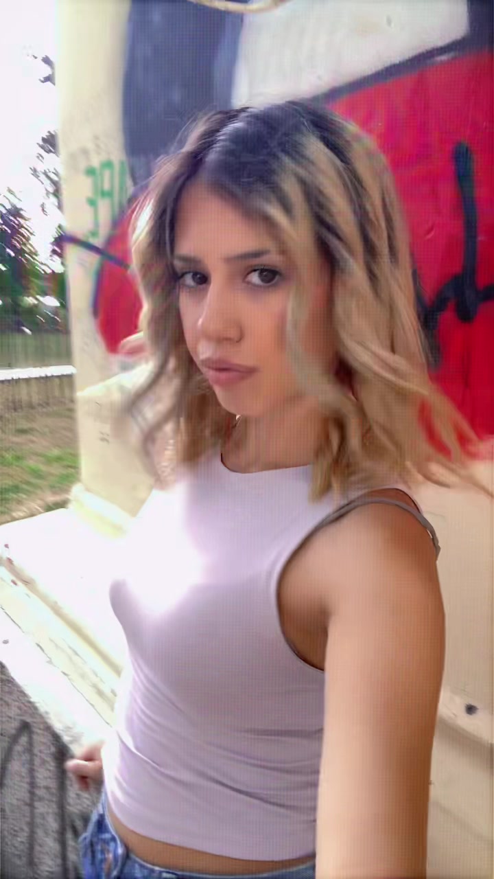@elena