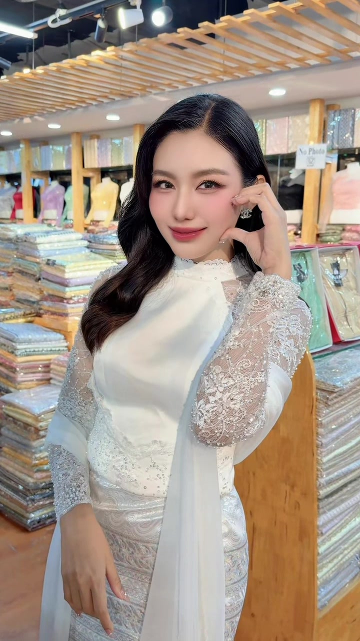 @May Myint Mo Official