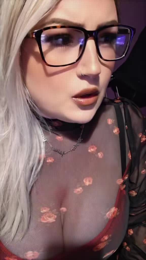 @🎙🦊𝕯𝖊𝖊🦊🎙