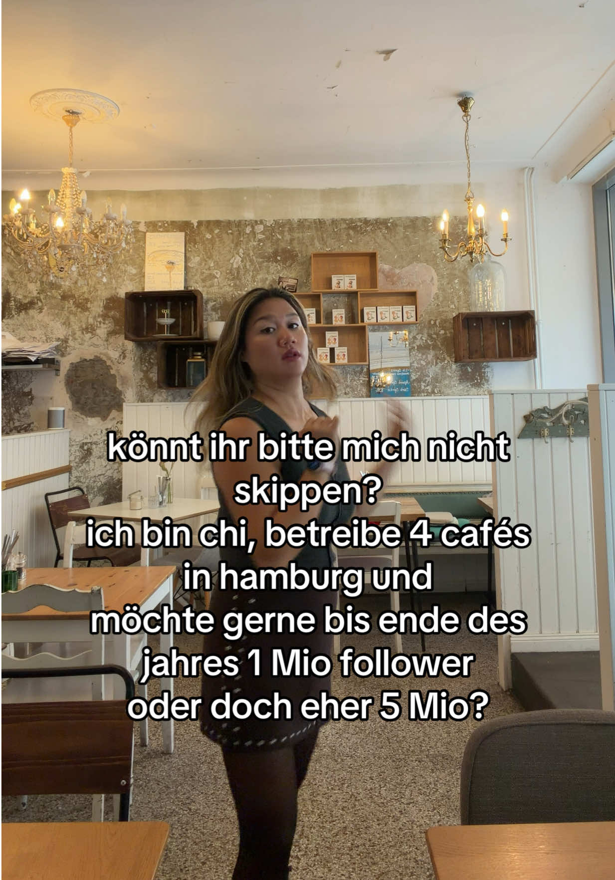 @Chi | 4fache Caf&eacute; Inhaberin