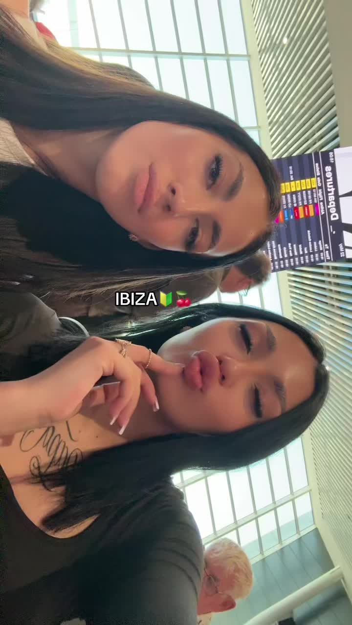 @𝓥𝓡🍒