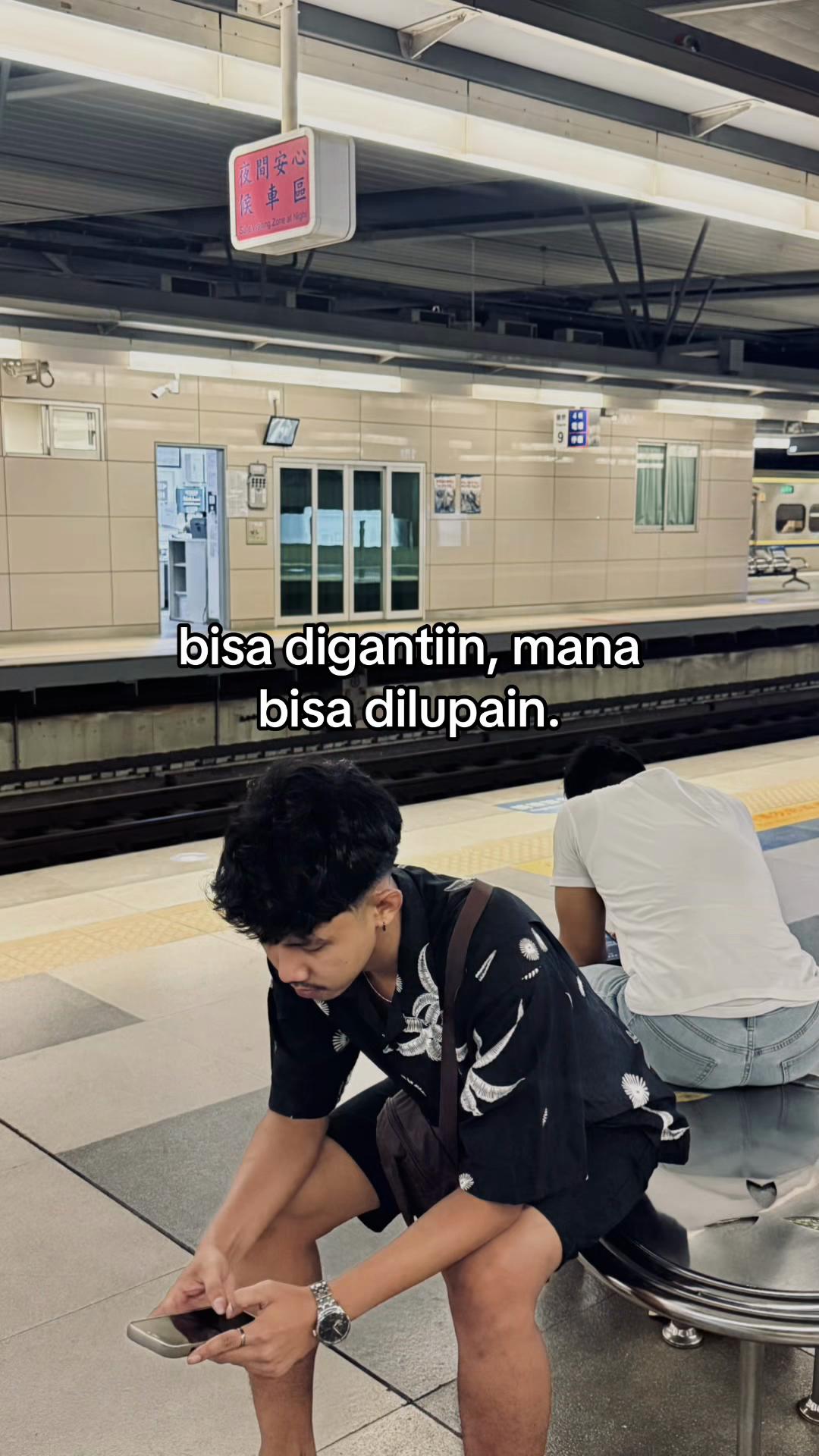 @aw๐ฏ