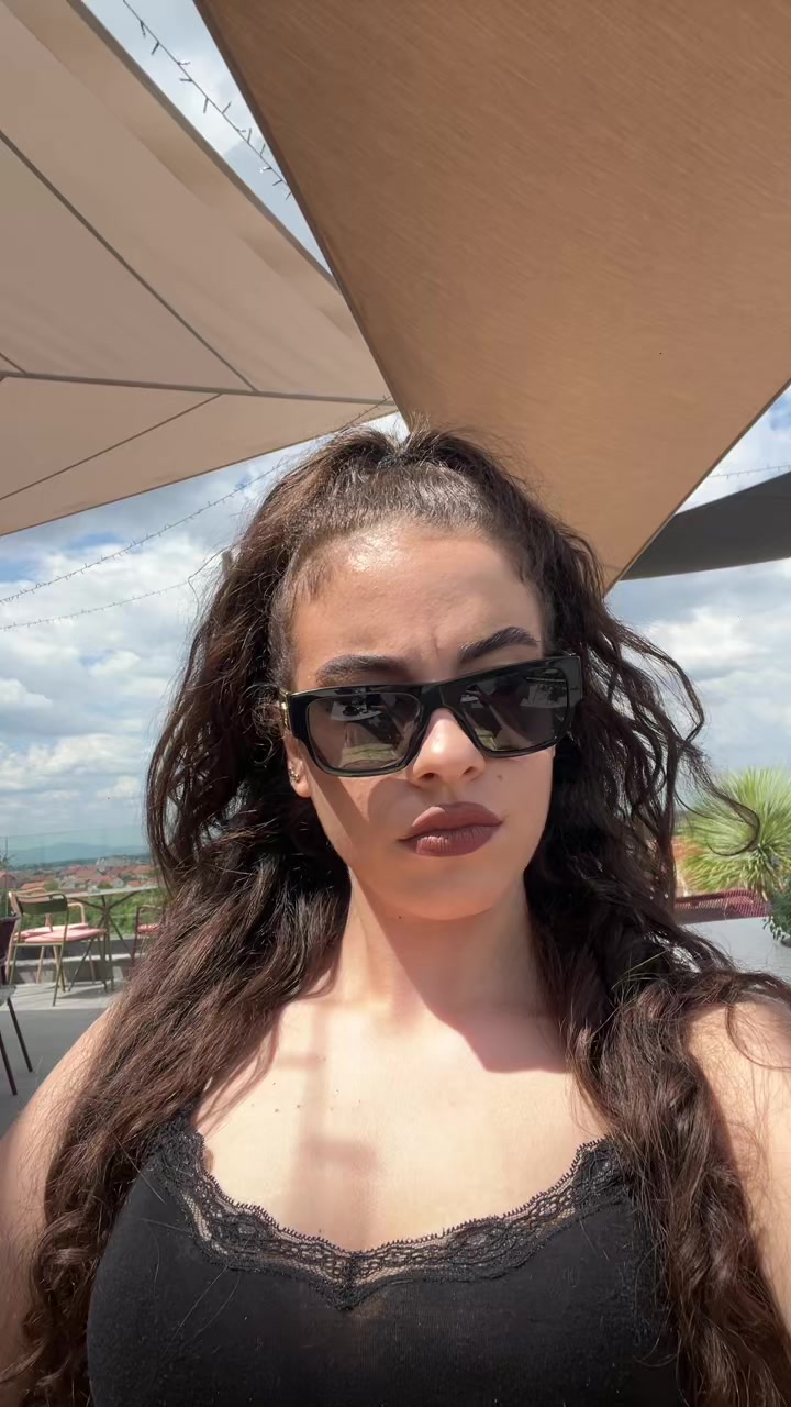 @𝑽𝒂𝒍𝒆💋