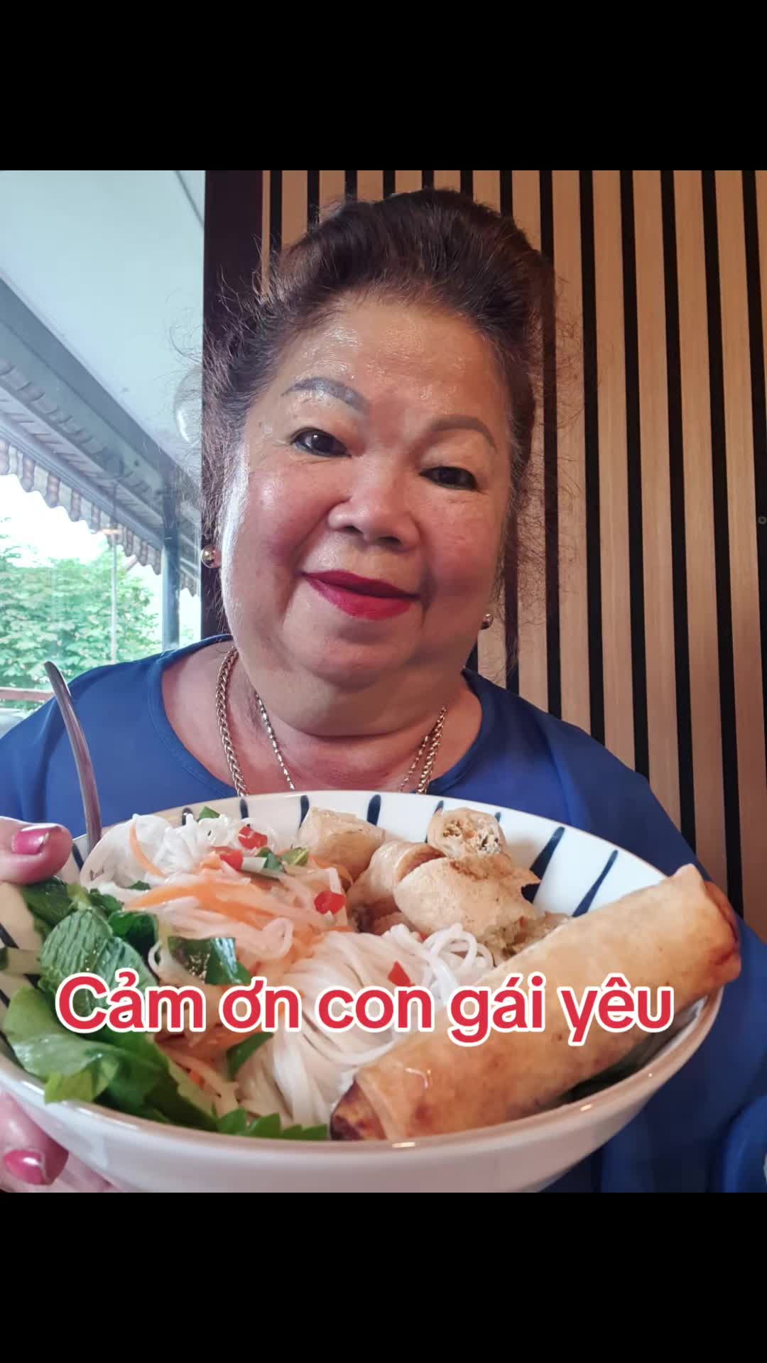 @Bạch yến ho&agrave;ng