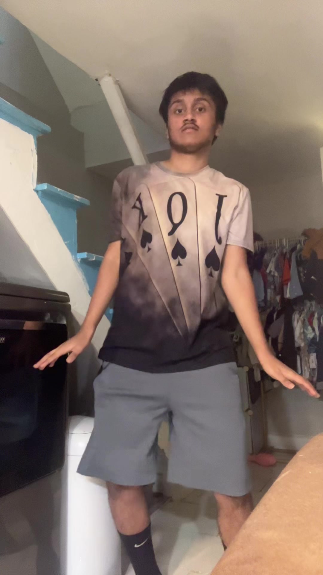 @𝕂𝕪𝕝𝕖 🍗🍜