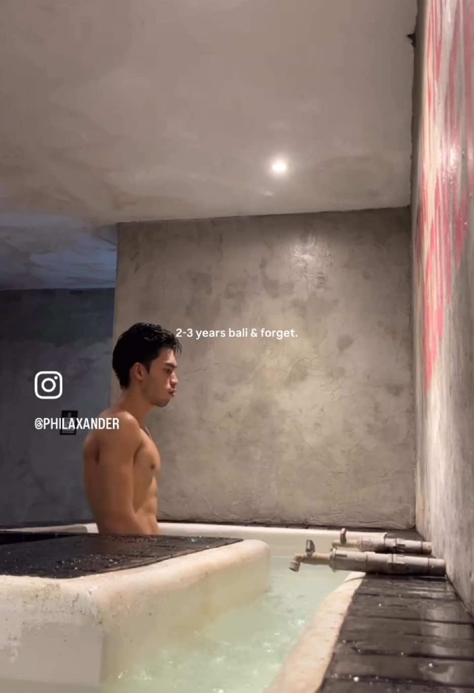 @✺