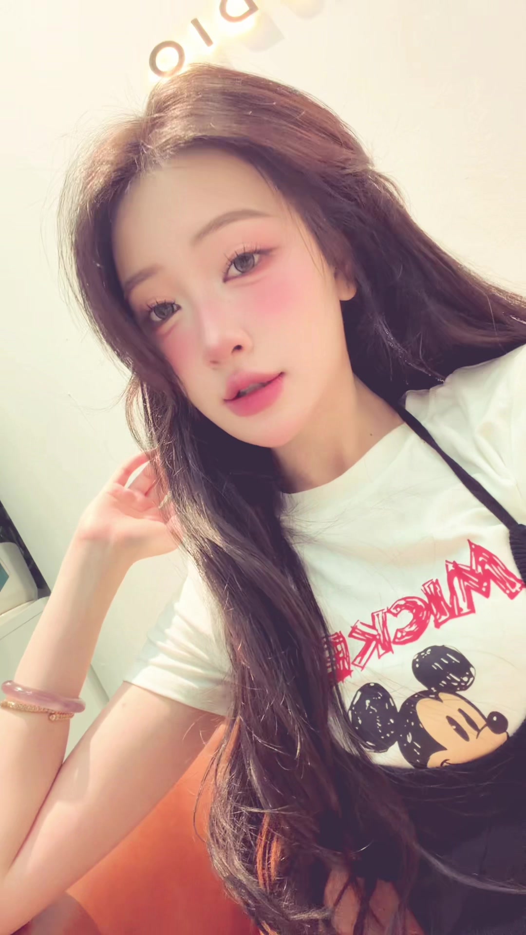 @𝑺𝒂𝒓𝒂𝒉 🦋