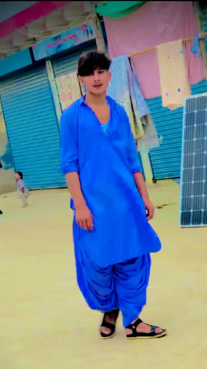 @🦅MUHEEB SARKAR 😎