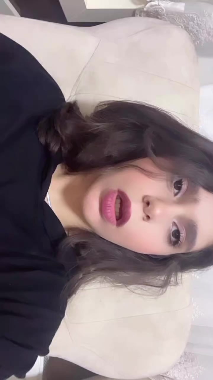@Elina