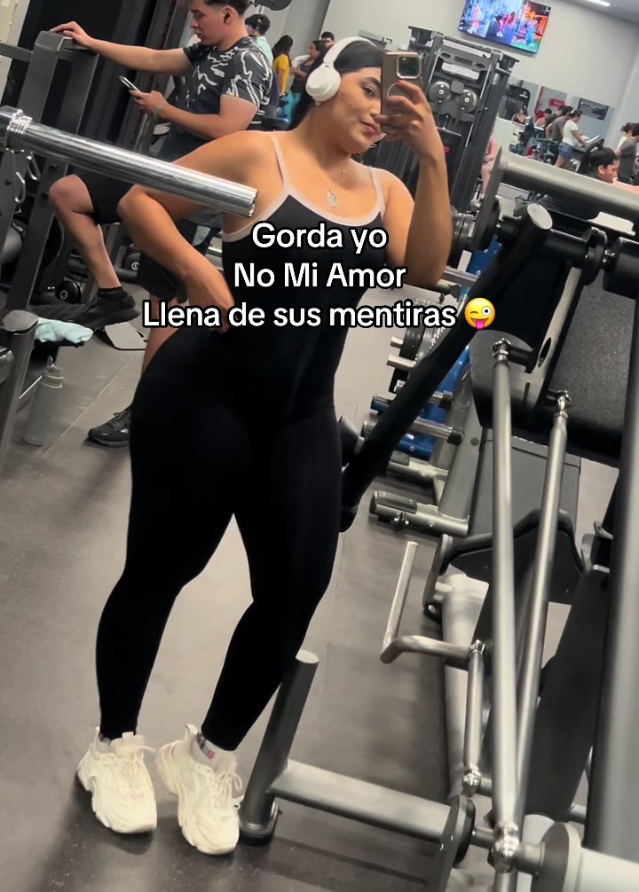 @Nelly Hern&aacute;ndez oficial 🐣