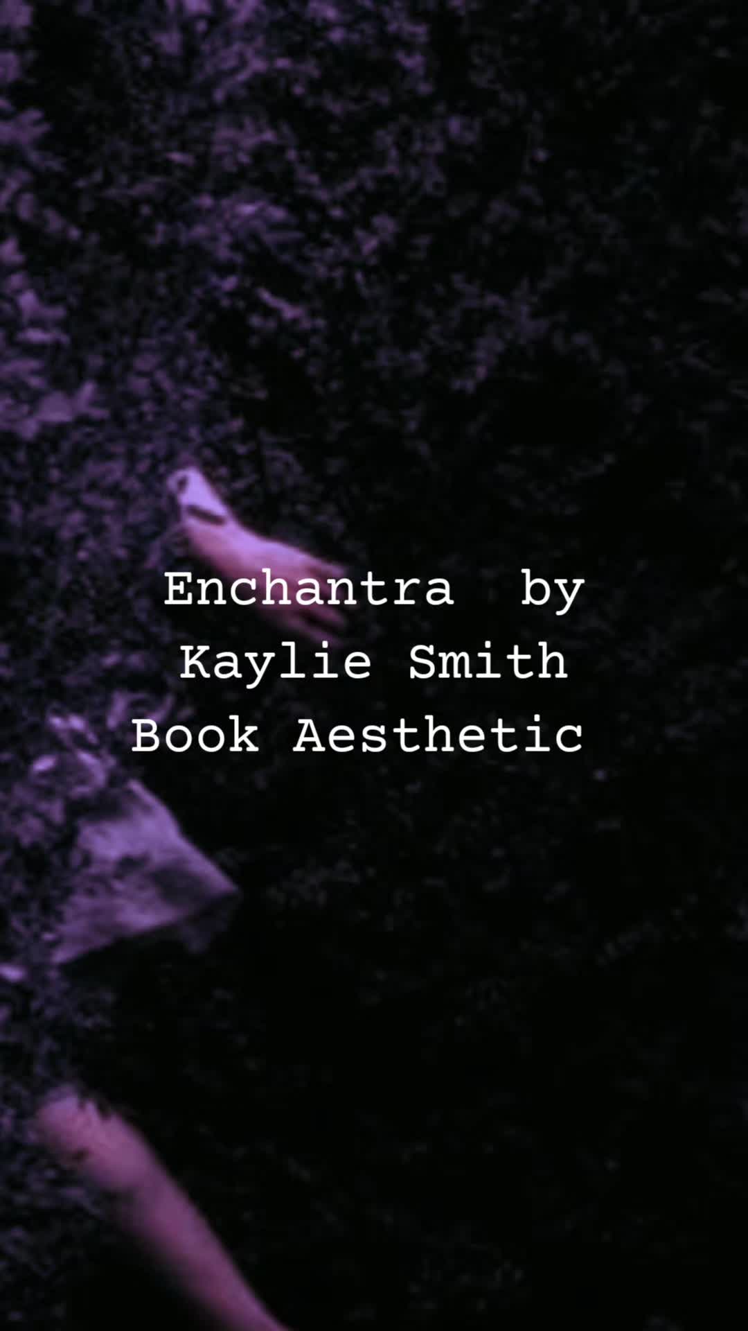 @LiteraryLunatic📚