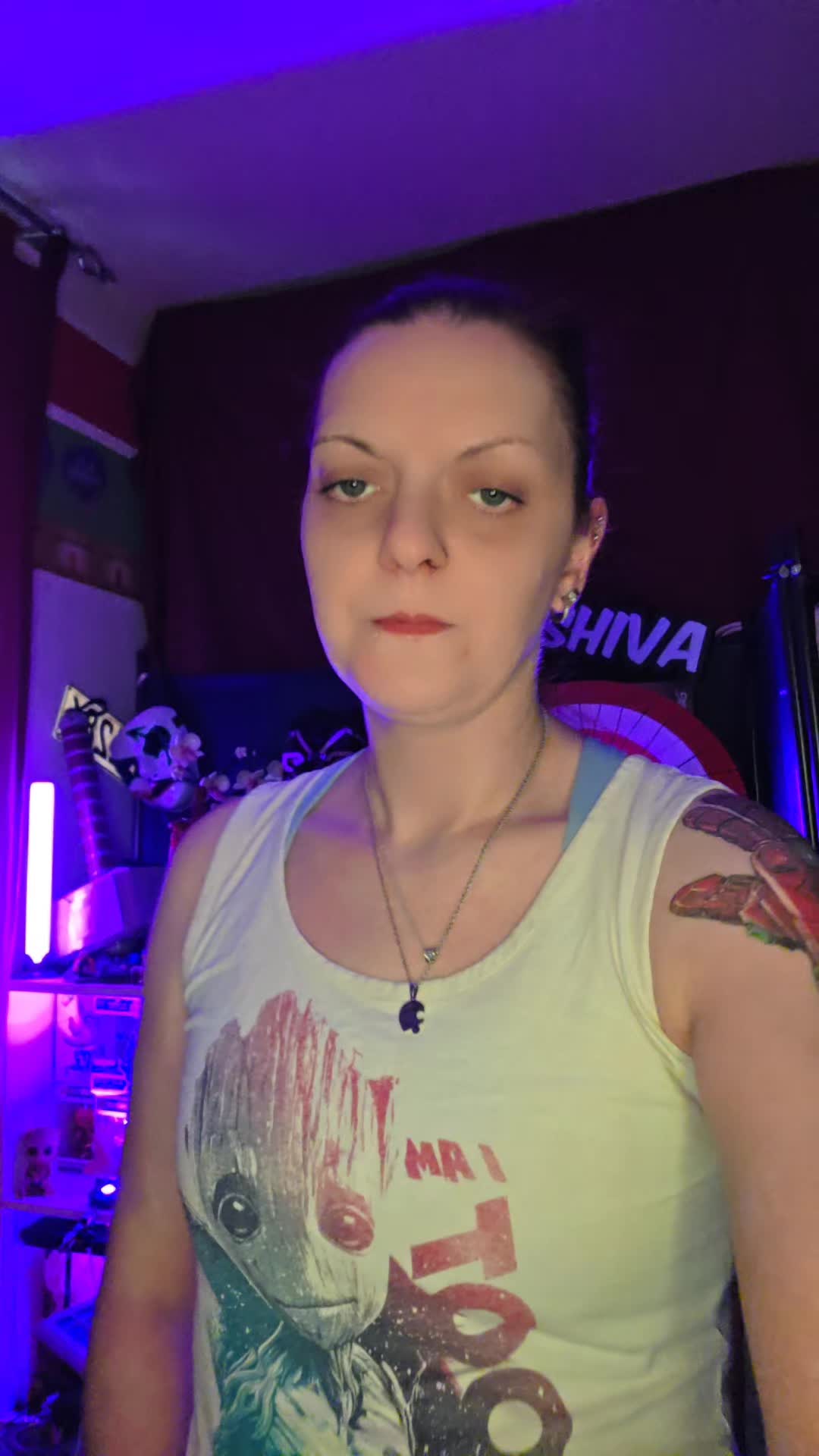 @Shiva_Faultier_Queen 🦥👑
