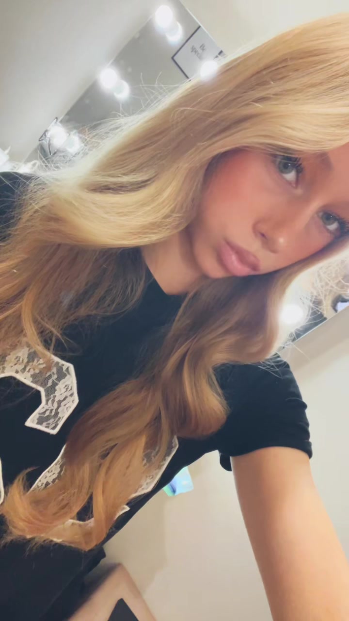 @Элечка👼🏽