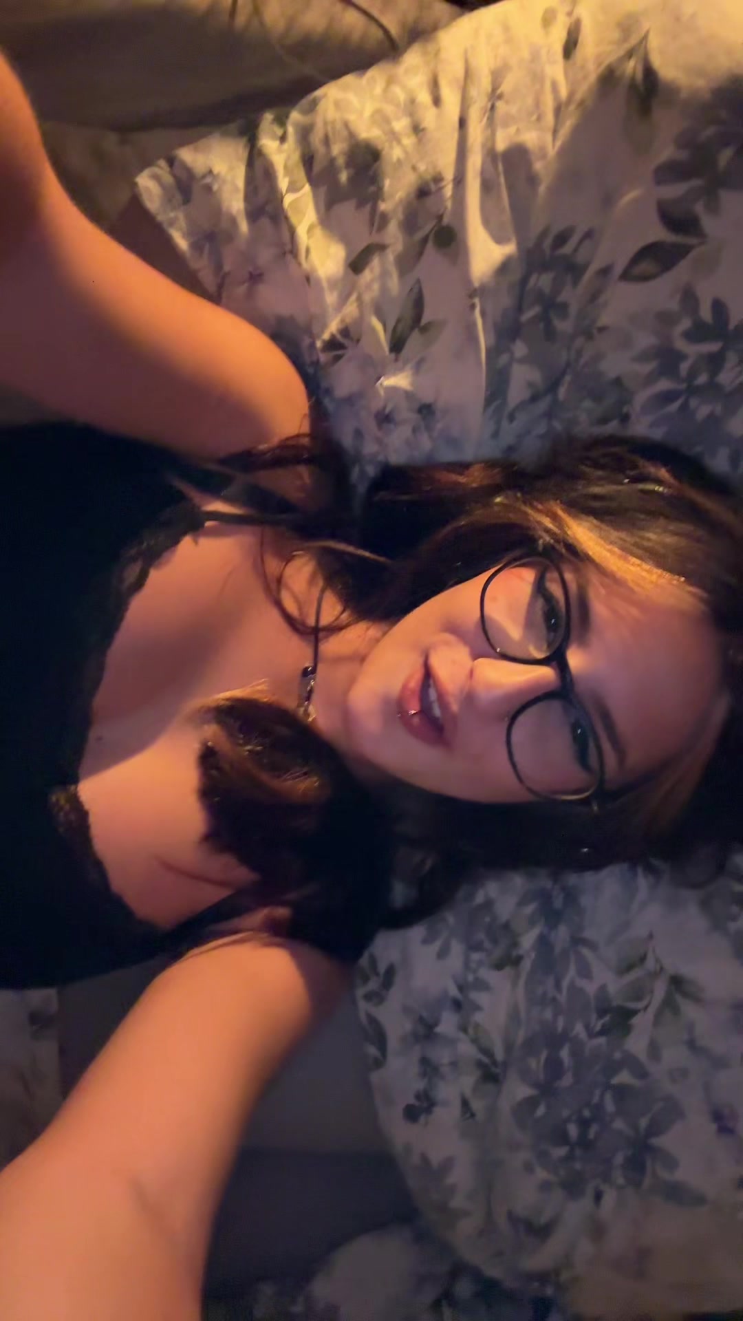 @🦦