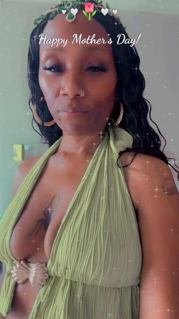 @Crazygreengoddess