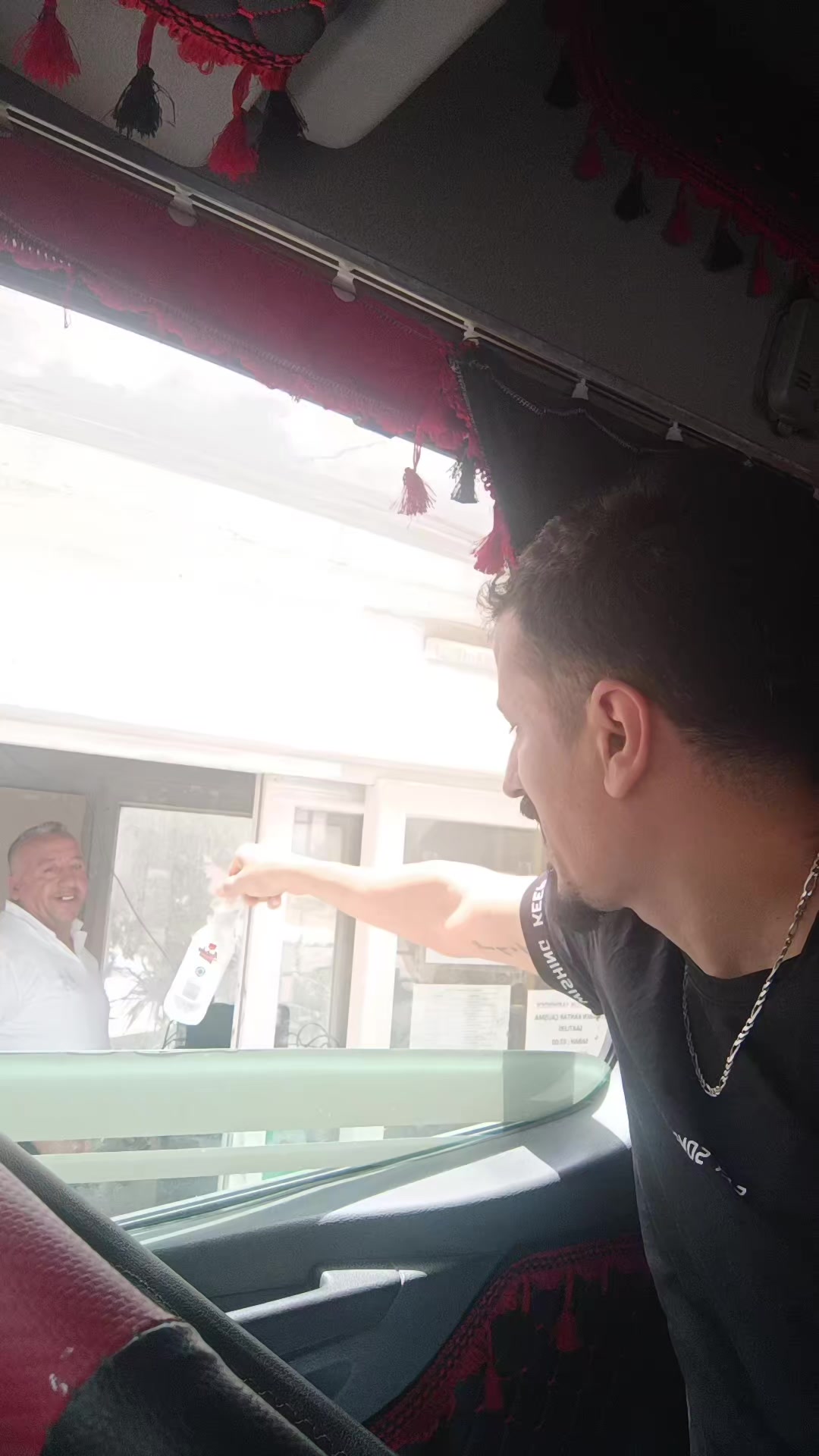 @By S&uuml;rg&uuml;n