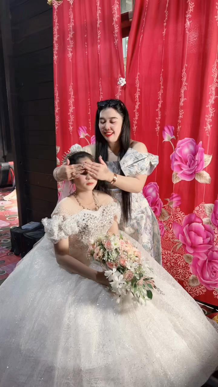 @✨Ayu Ariska Kubar_25✨