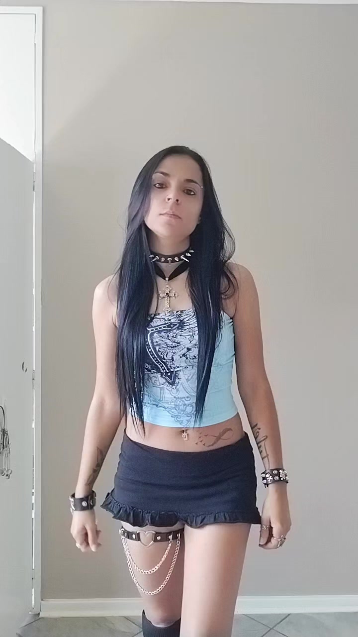 @Jamie 🖤🖤