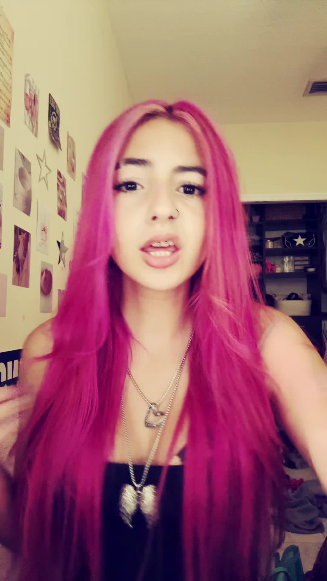 @khlo