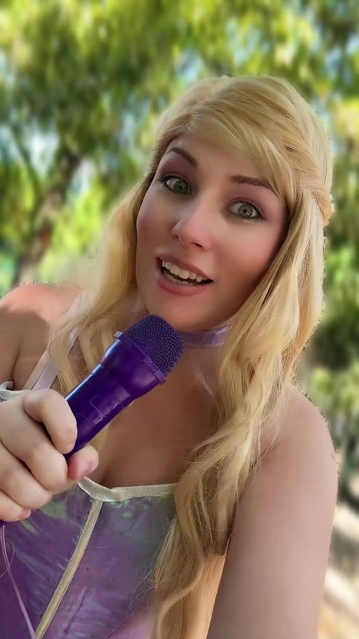 @Lacy_Passion