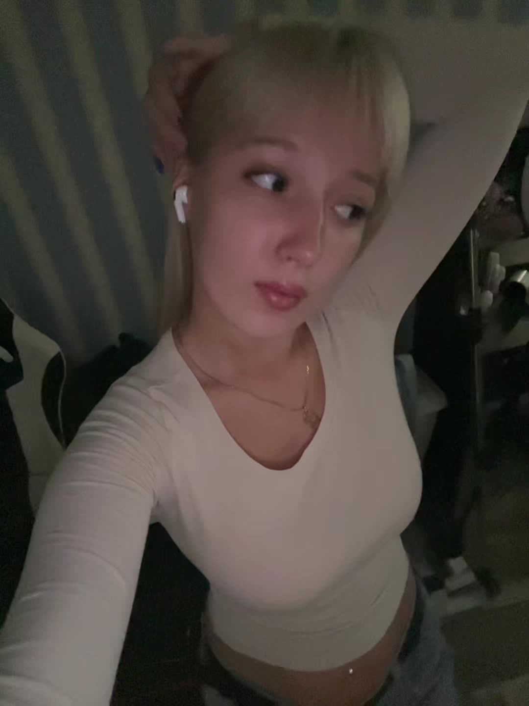 @blondy