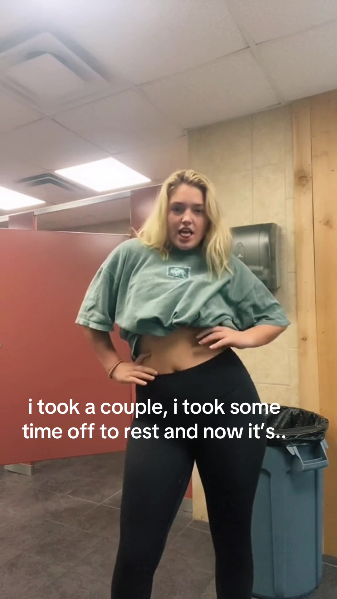 @👑