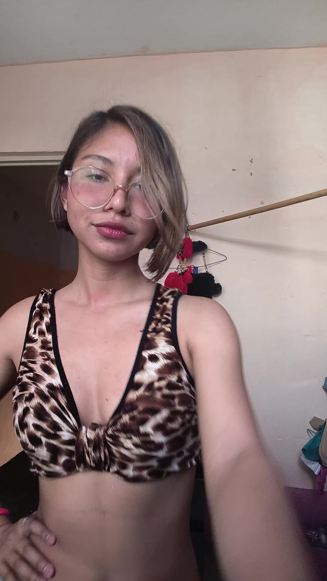 @zuriJane22