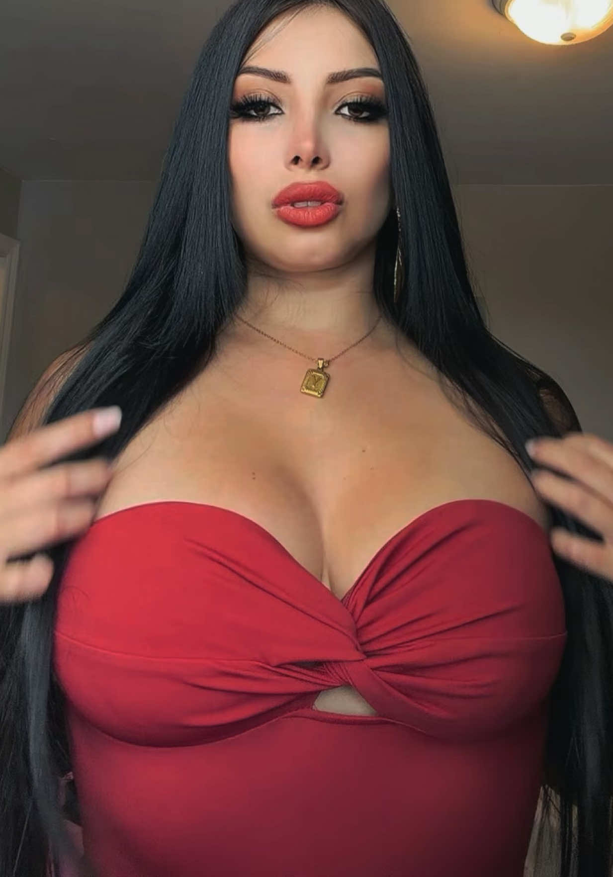 @Yuliana Valencia🌹