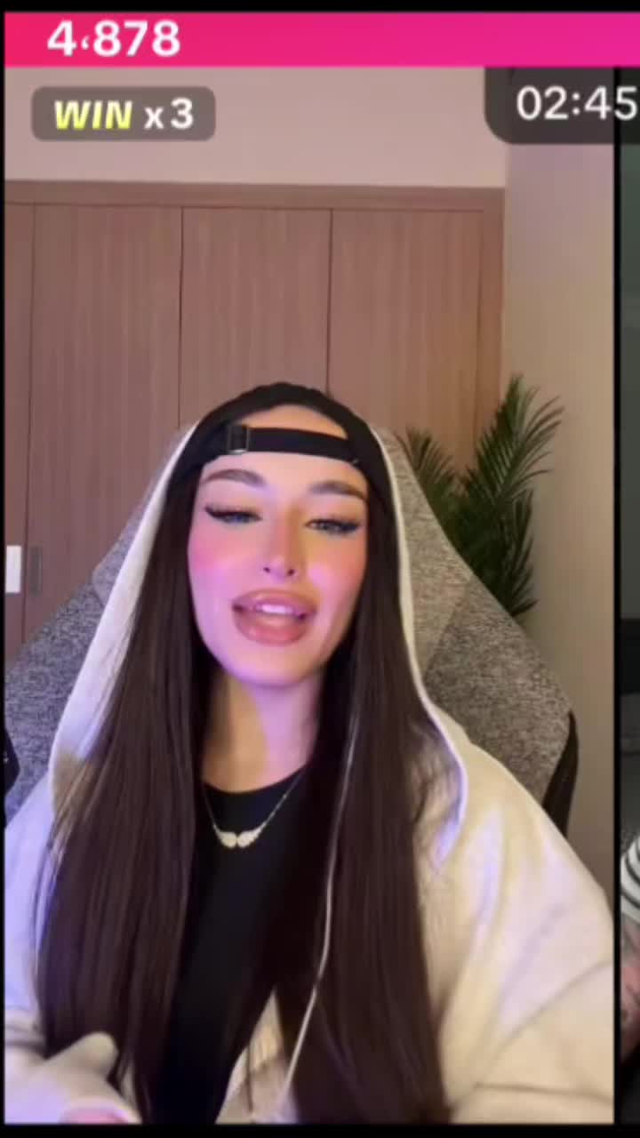 @𝑆𝐴𝑅𝐴💜