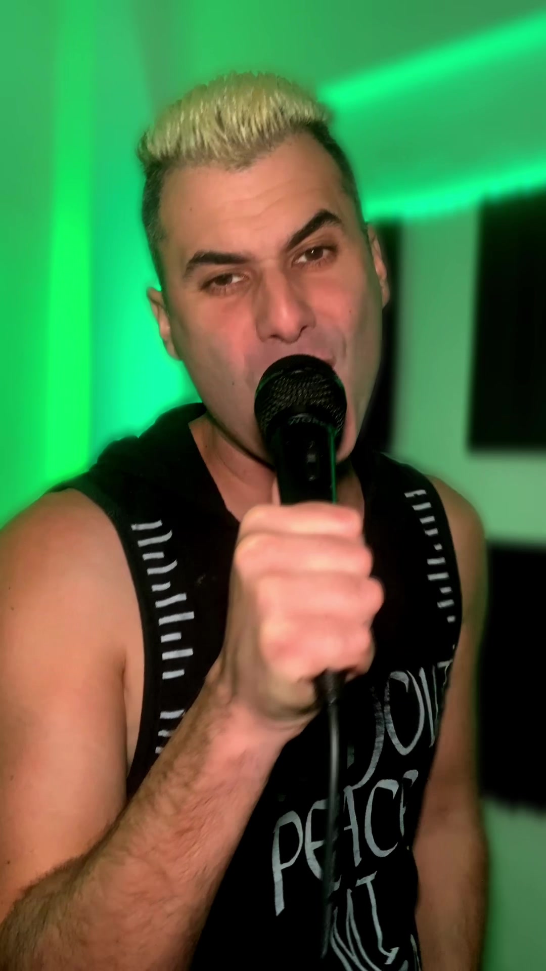 @Mariano La Conexion