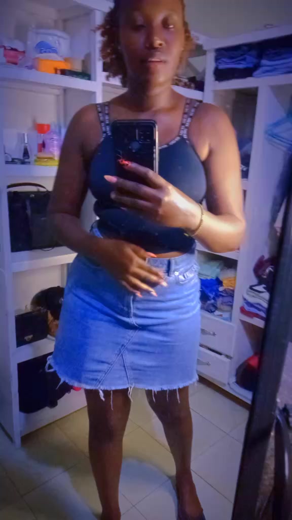 @NI VAAL 🦋