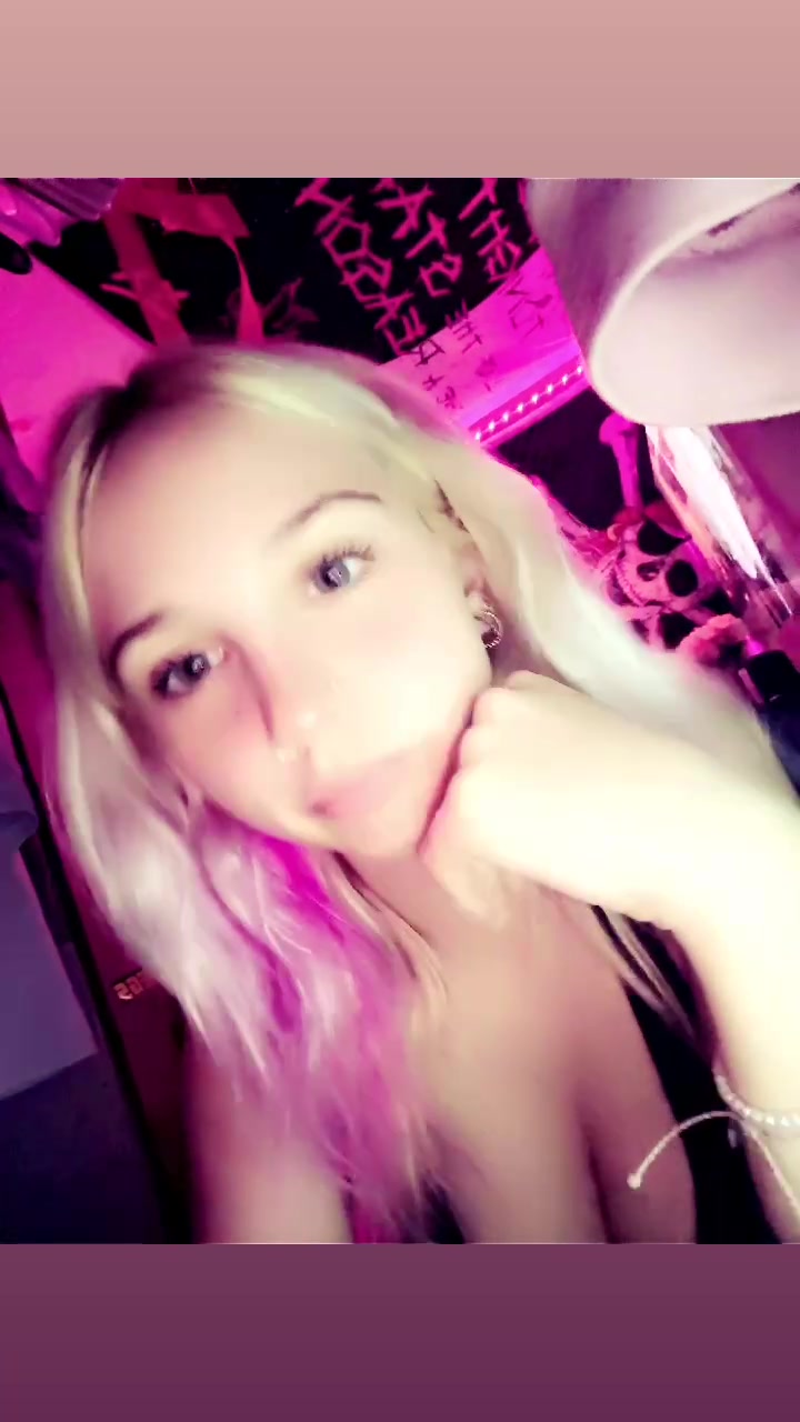 @🤍𝐈𝐳𝐳𝐲🤍