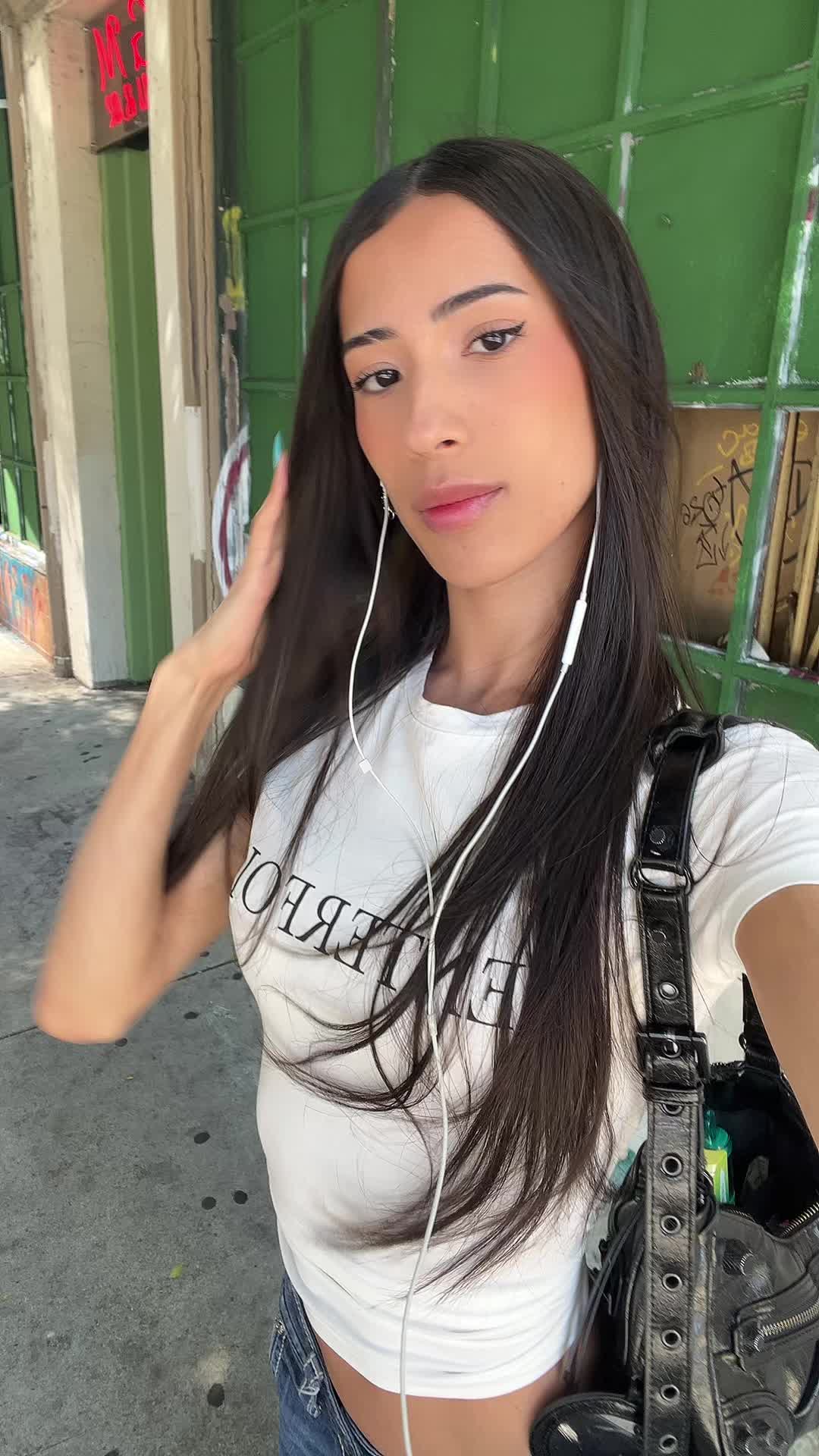 @stella-bee