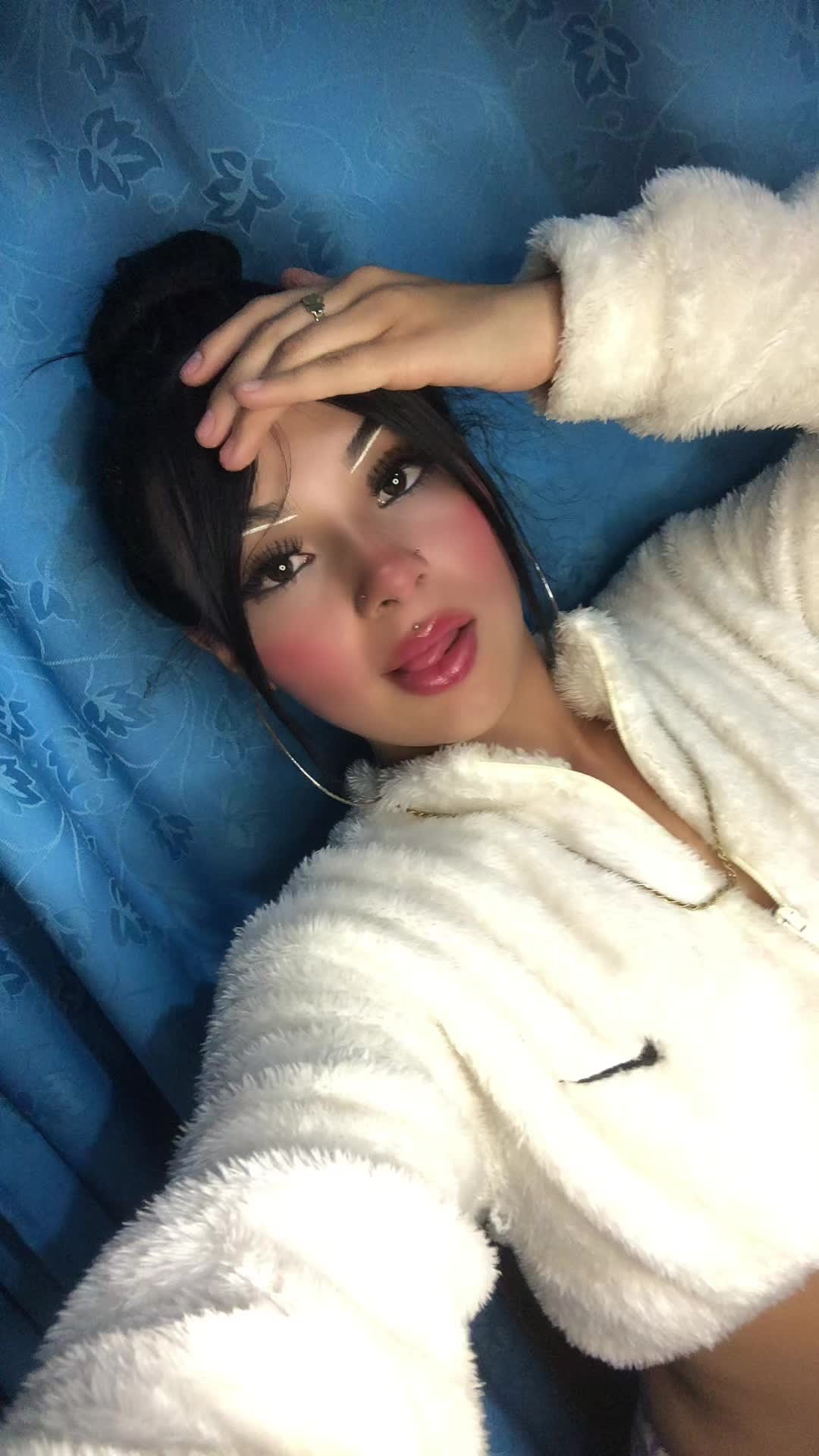 @𝑺𝒐𝒇𝒊𝒂 𝒓𝒊𝒄𝒐👄.