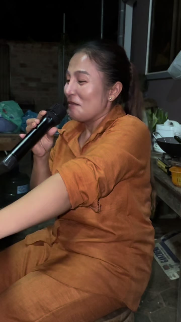 @ម៉ាក់ម៉េងឡុង ម៉េងលី