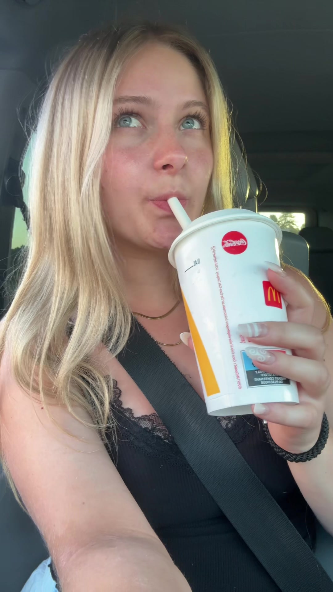@Salom&eacute;