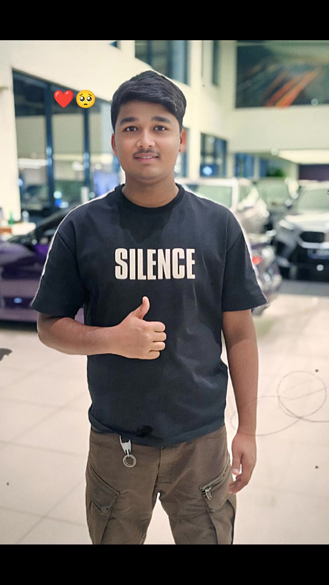 @Manoj YDV🕊️
