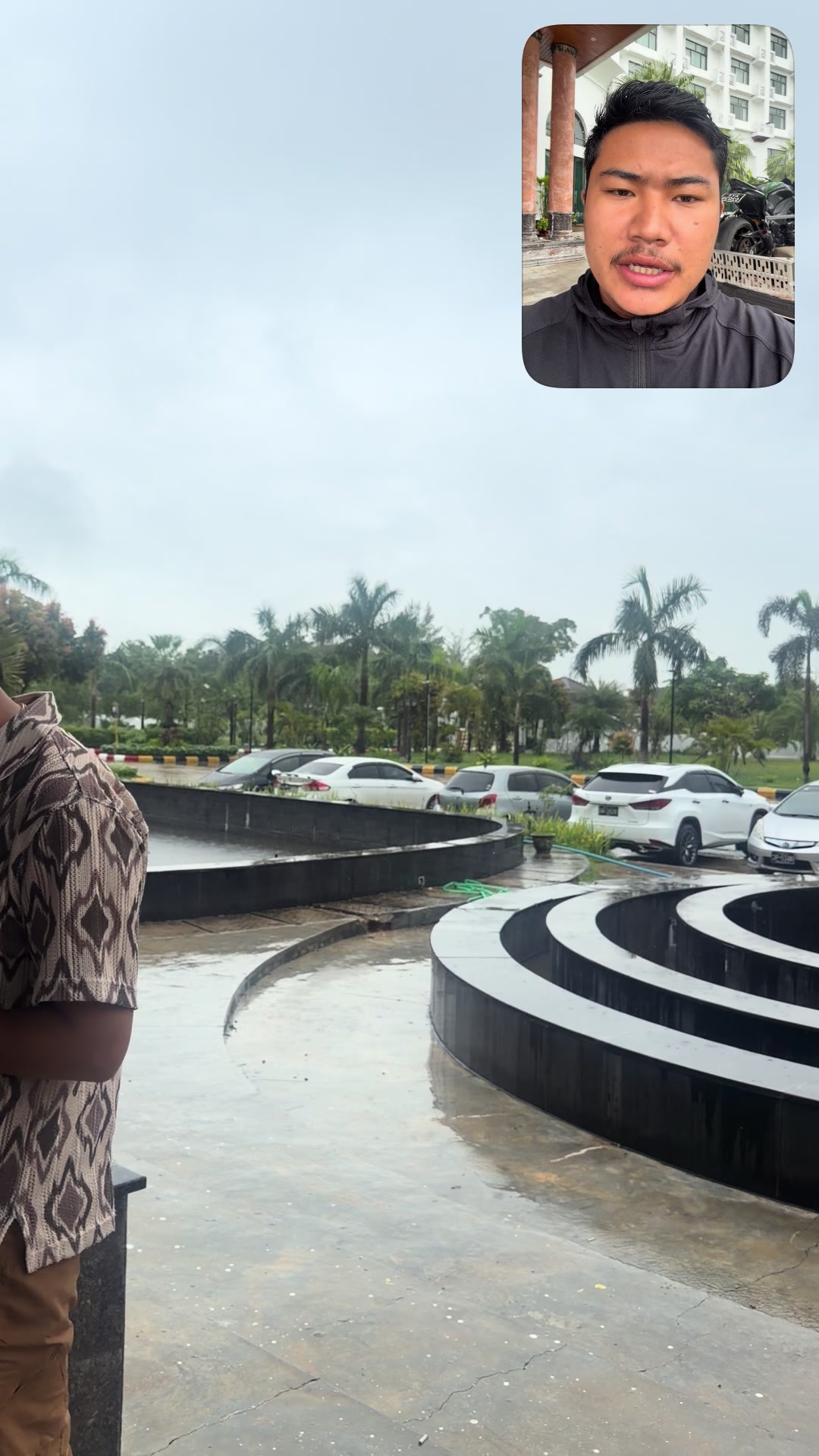 @SIPHYOETGI Motorcycle showroom