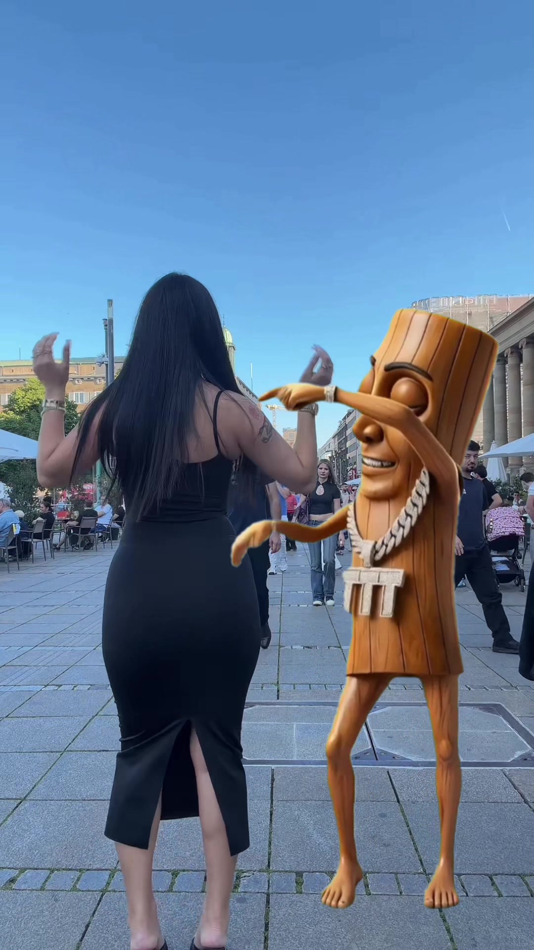 @Vinoschh