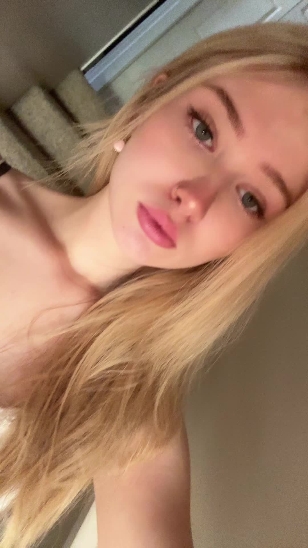 @carsyynnn