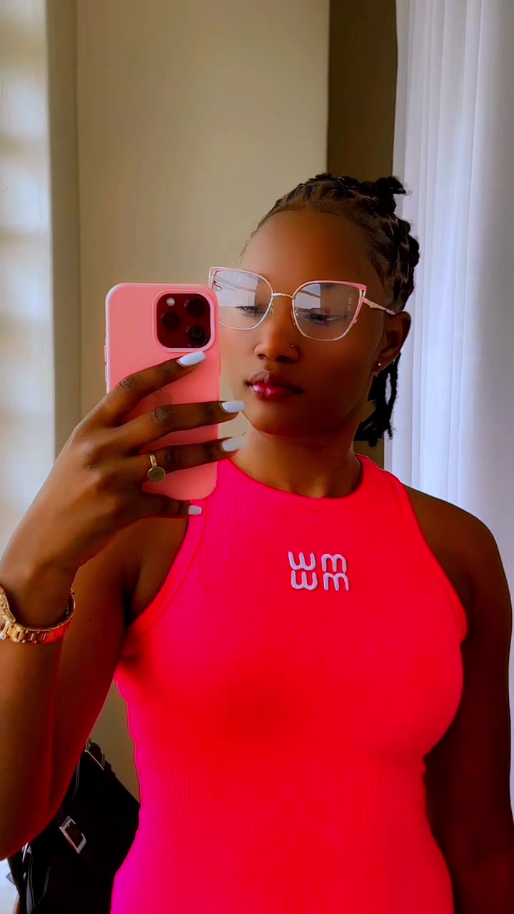 @Soniah_Empress👑