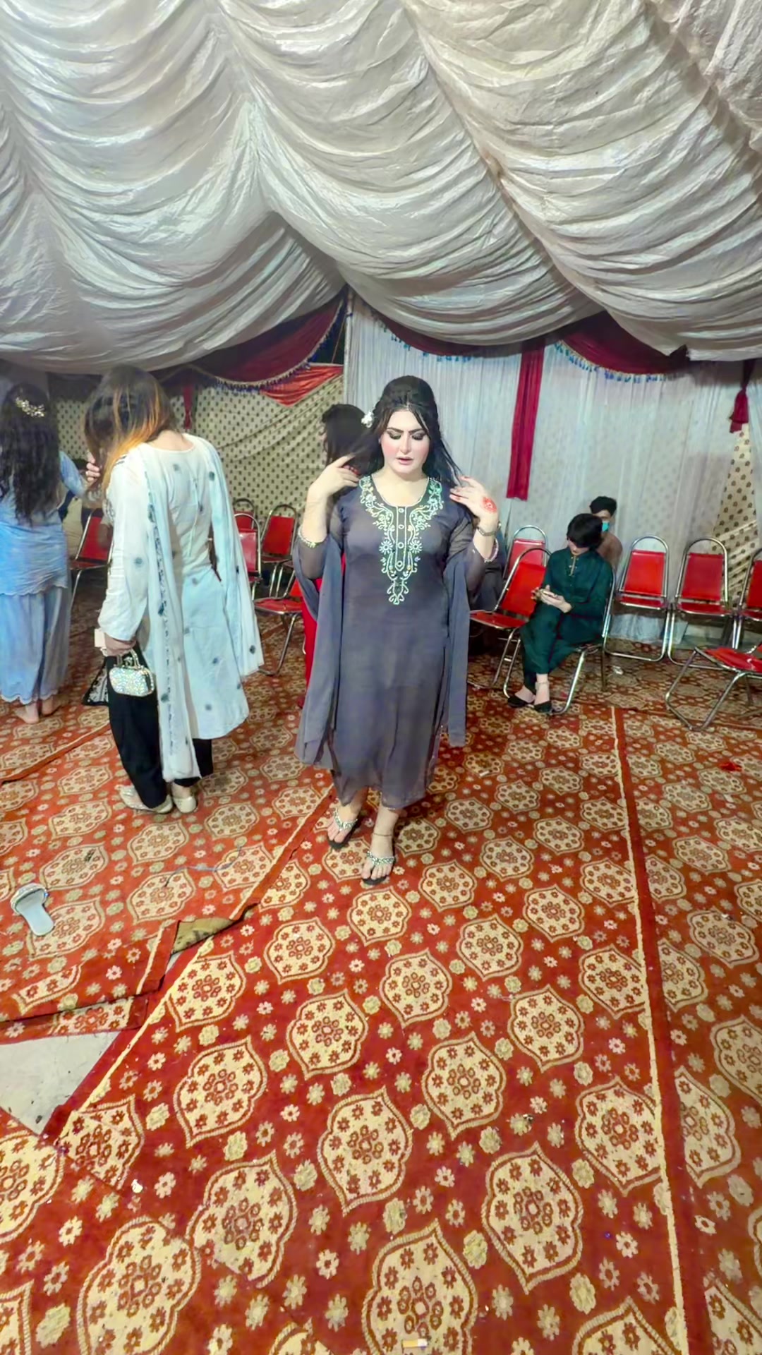 @Riya Khan34