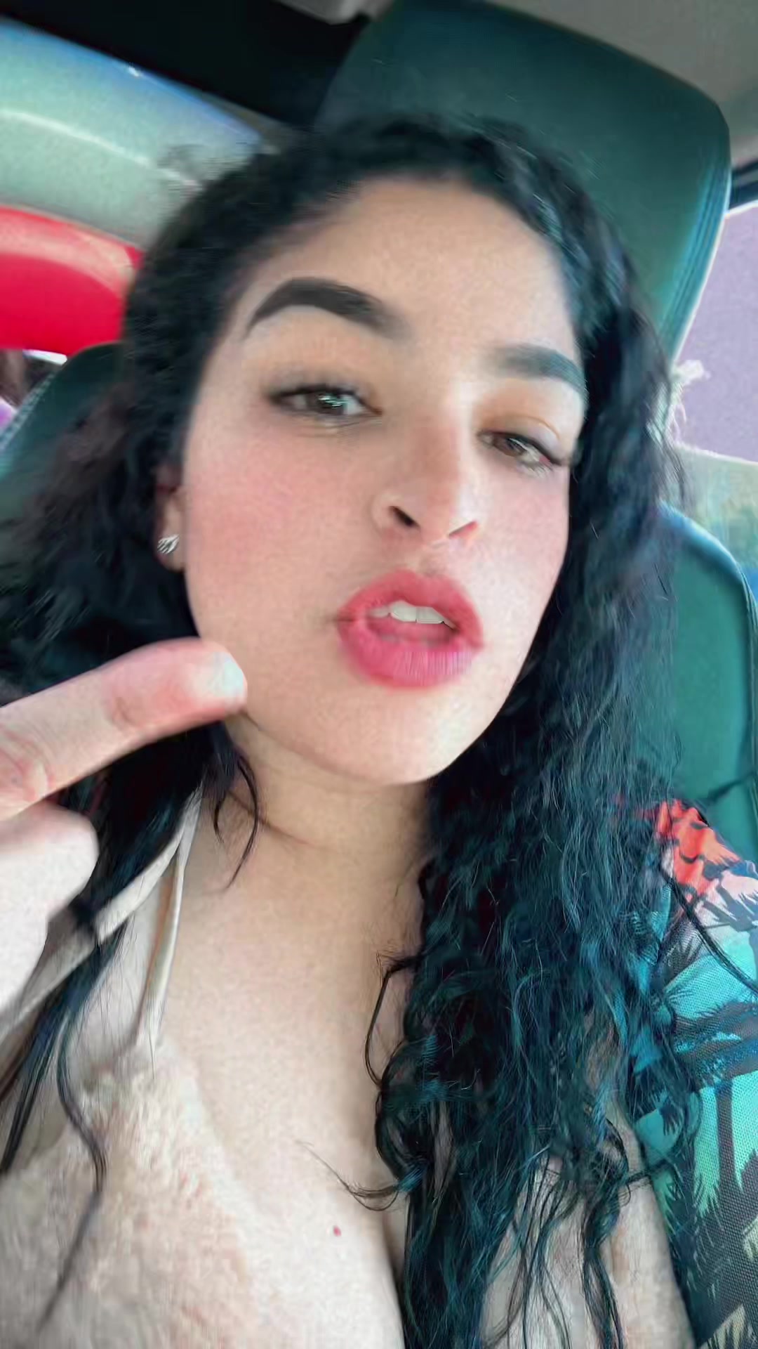 @Valeria