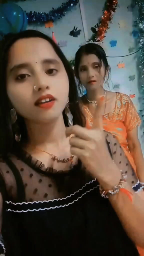 @đ˘đĽđ...đđđđŁ đą
