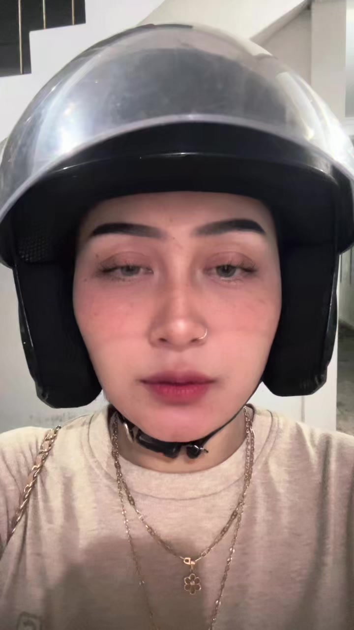 @DellaSantika22